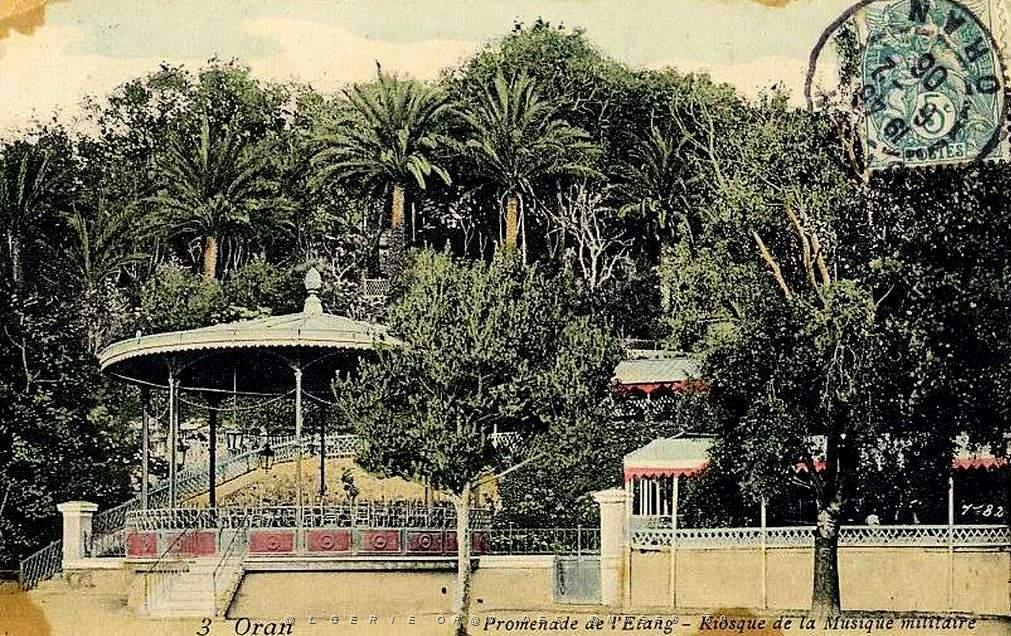 Oran- Kiosque Promenade de Letang 02.JPG